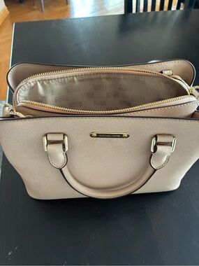 Michael Kors Hand bag